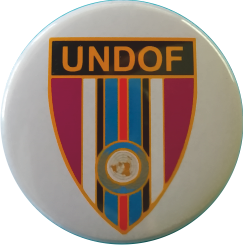 Button Peacekeeper UNDOF/AUSBATT Wappen - zum Schließen ins Bild klicken